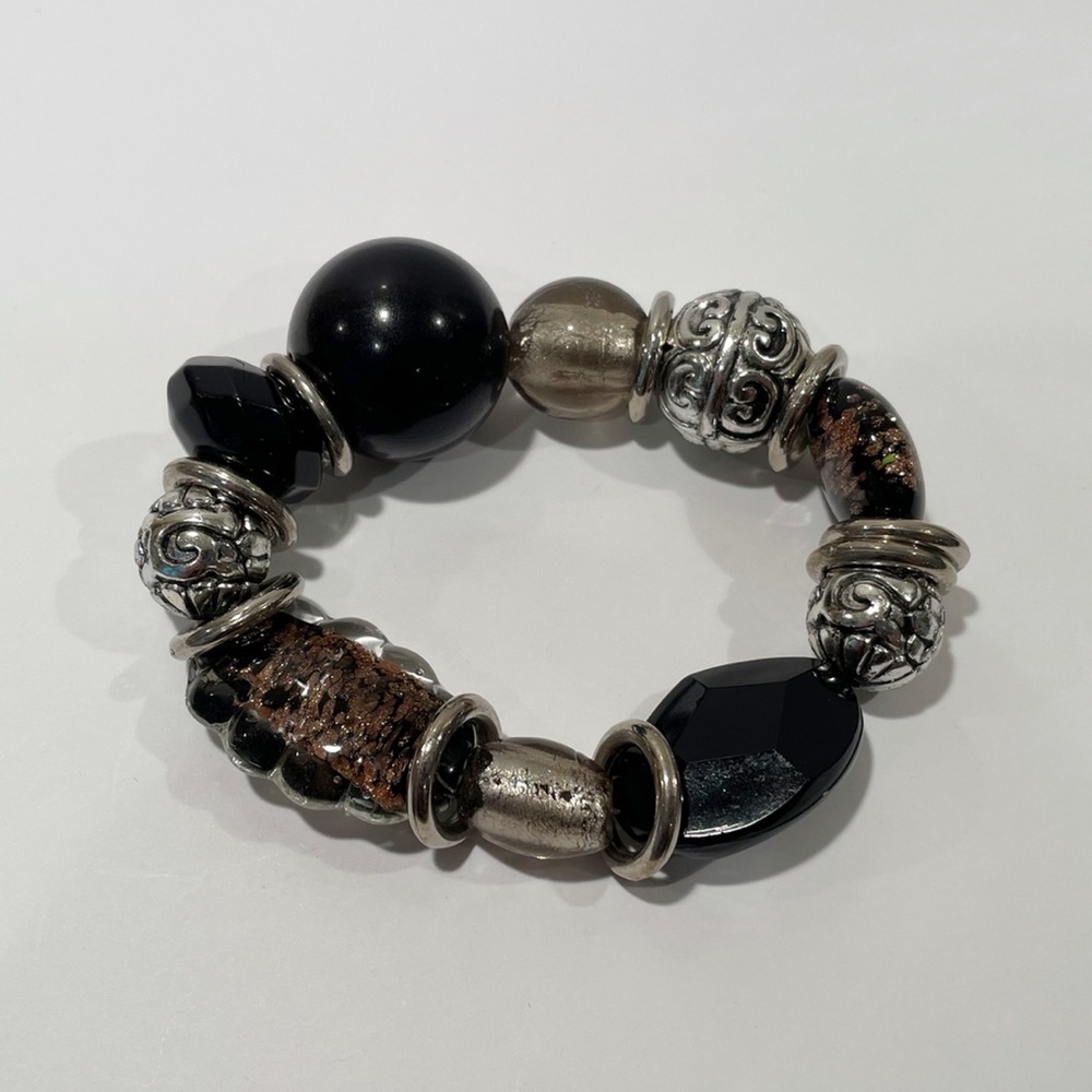 Assorted Beaded Bracelets - Picture 6 of 7